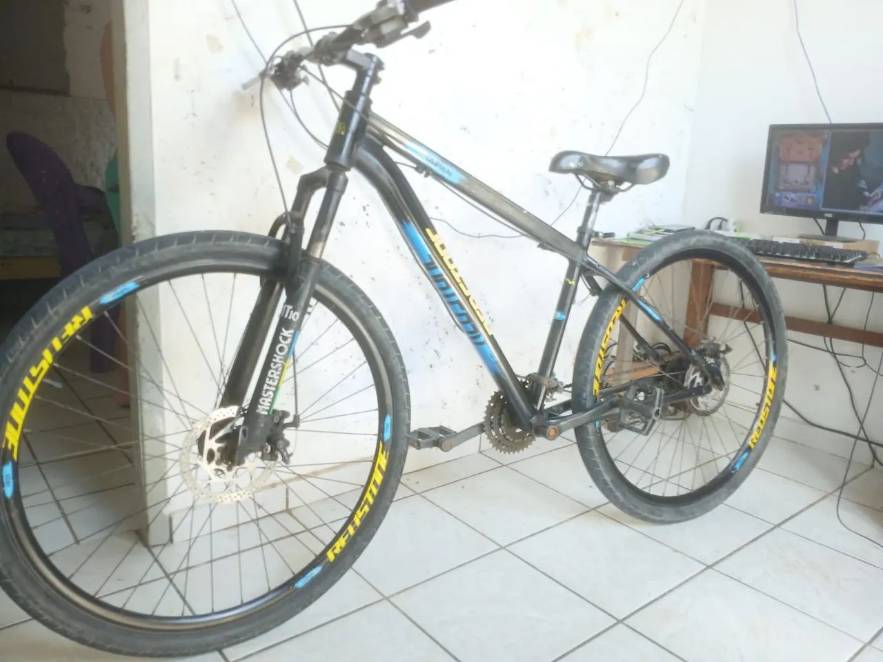 Bicicleta quadro de alumínio aro 26 - Foto 5