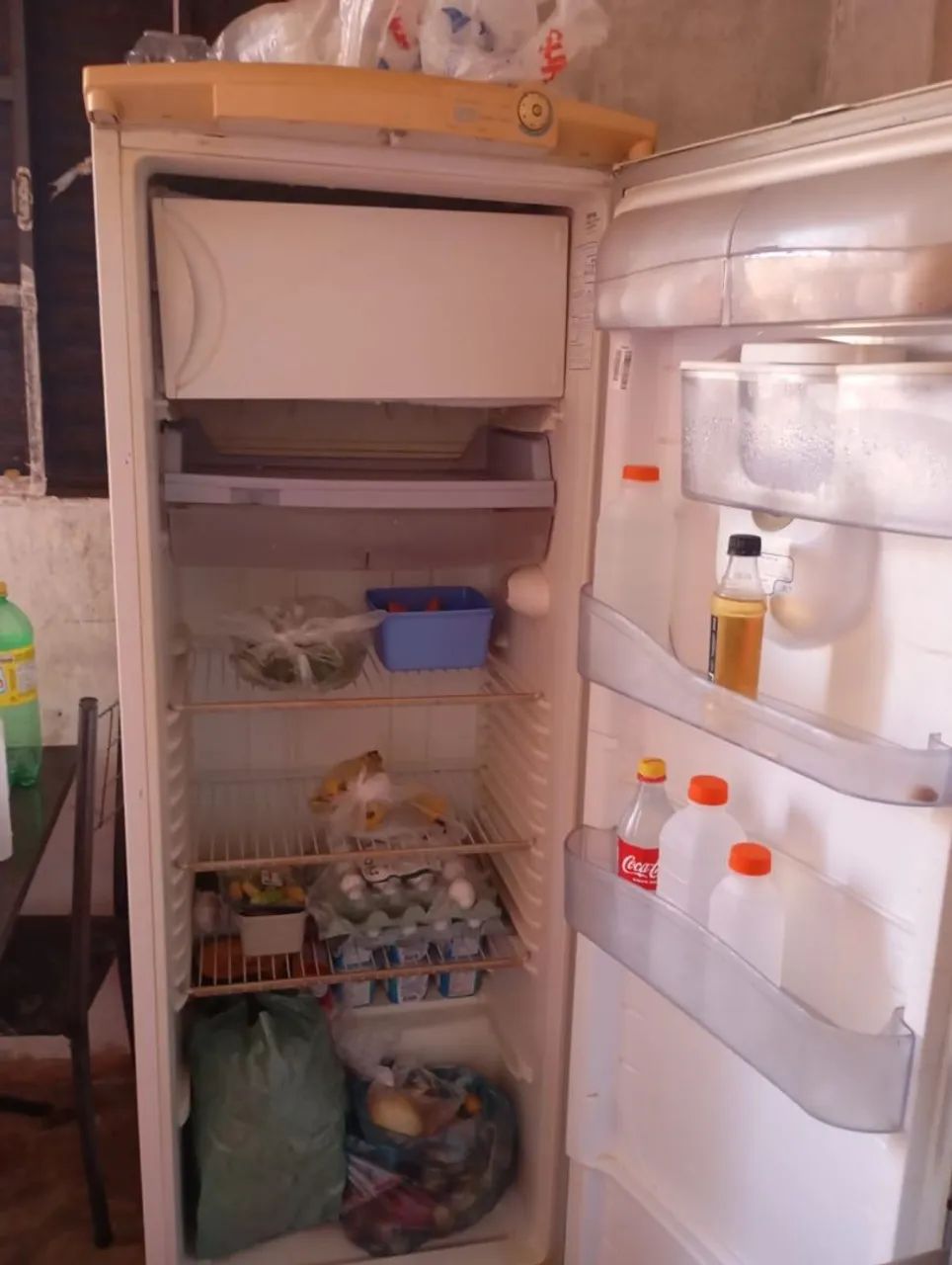 Geladeira usada porém bem conservada  - Foto 3