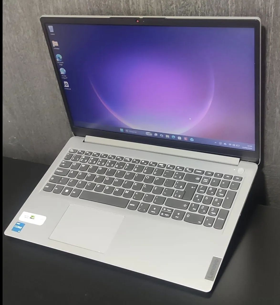 Lenovo Core i3