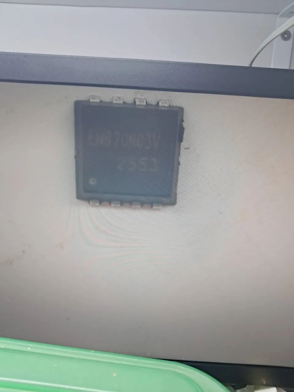 Mosfet emb20n03v