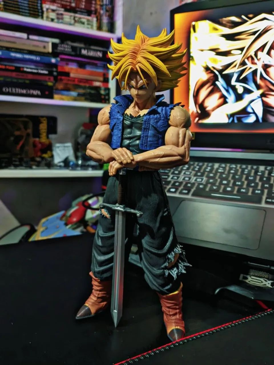 Action Figure Trunks do futuro Dragon Ball Z  - Foto 3