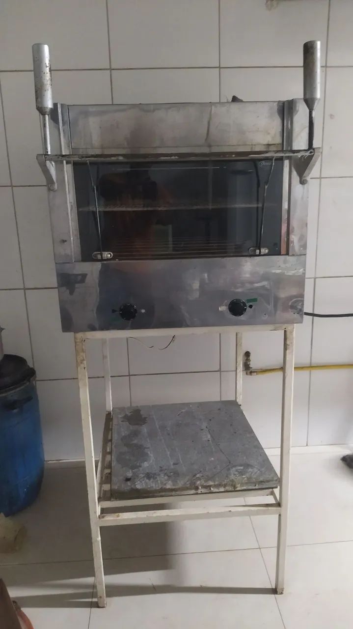 Vendo forno elétrico funcionando perfeitamente suporta 4 bandeja de pizza  - Foto 2