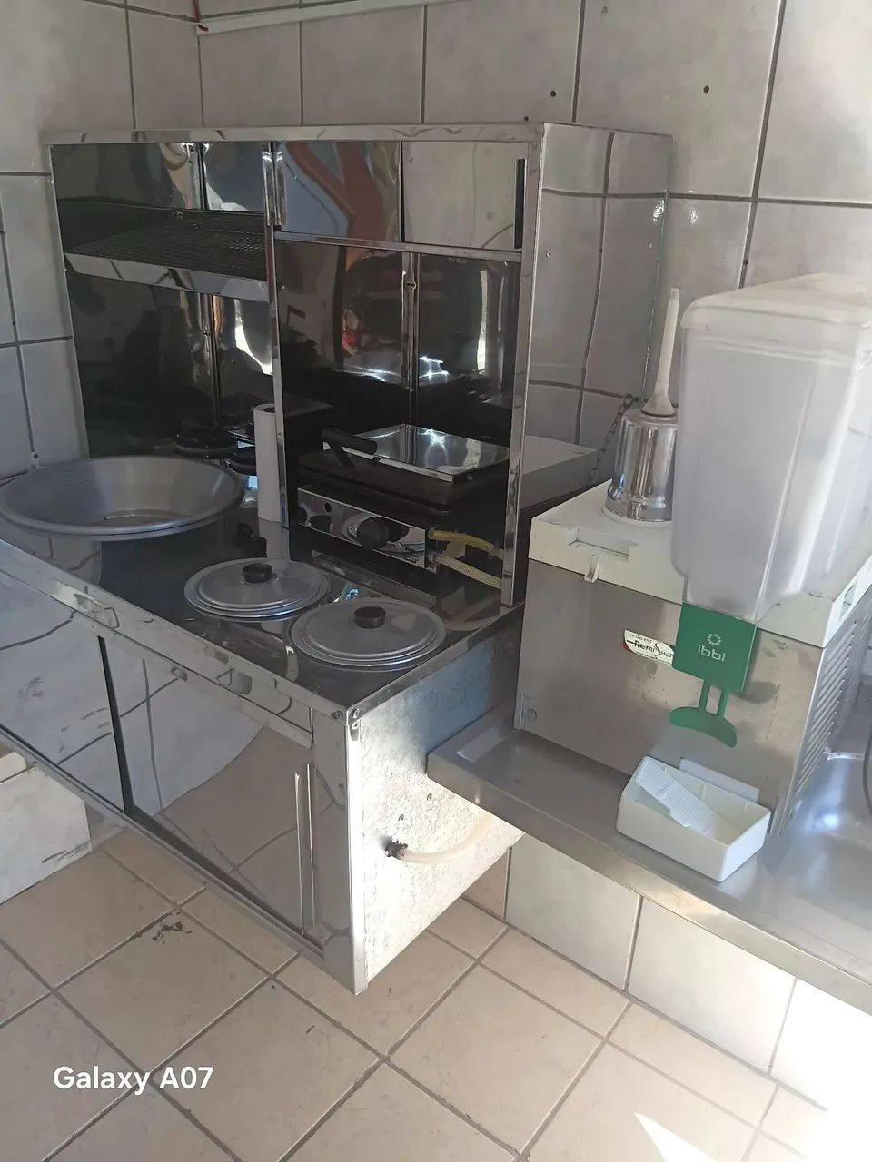 Vendo equipamentos para lachonete 