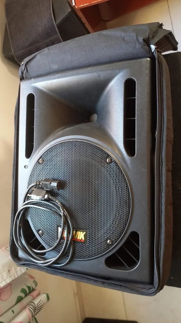 Caixa de som  Ativa 10 Polegadas 150w Rms Novik Neo Evo 150a Preta , Vendo ou troco