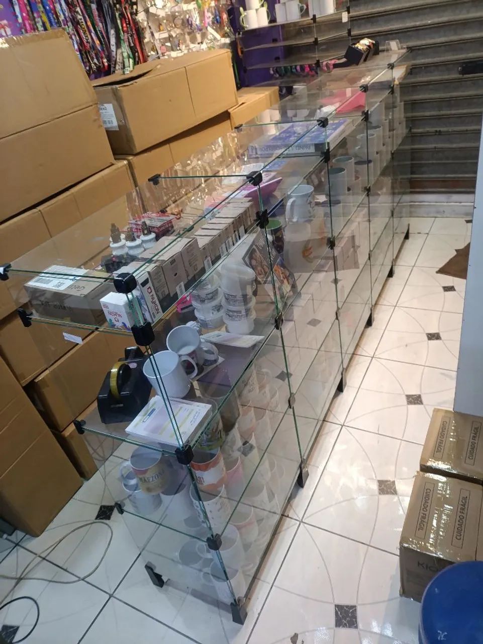 Balcão de Vidro Expositor pra Comercio Ótimo Estado - Foto 2