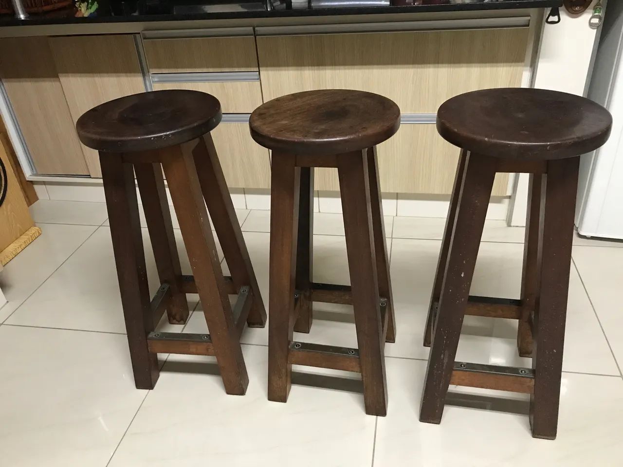 3 banquetas de mogno madeira maciça 