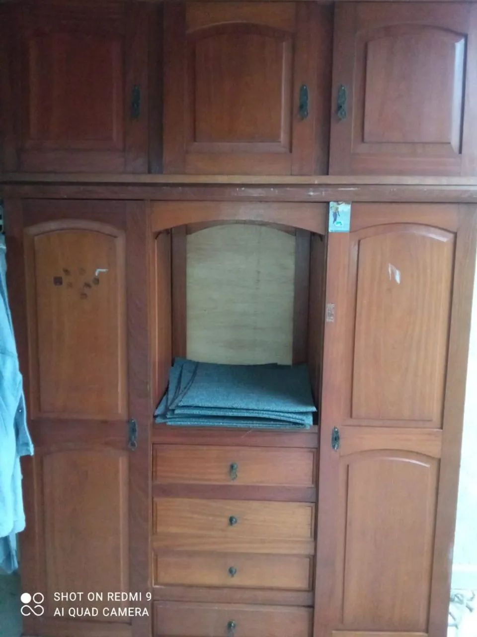 Guarda roupa madeira 