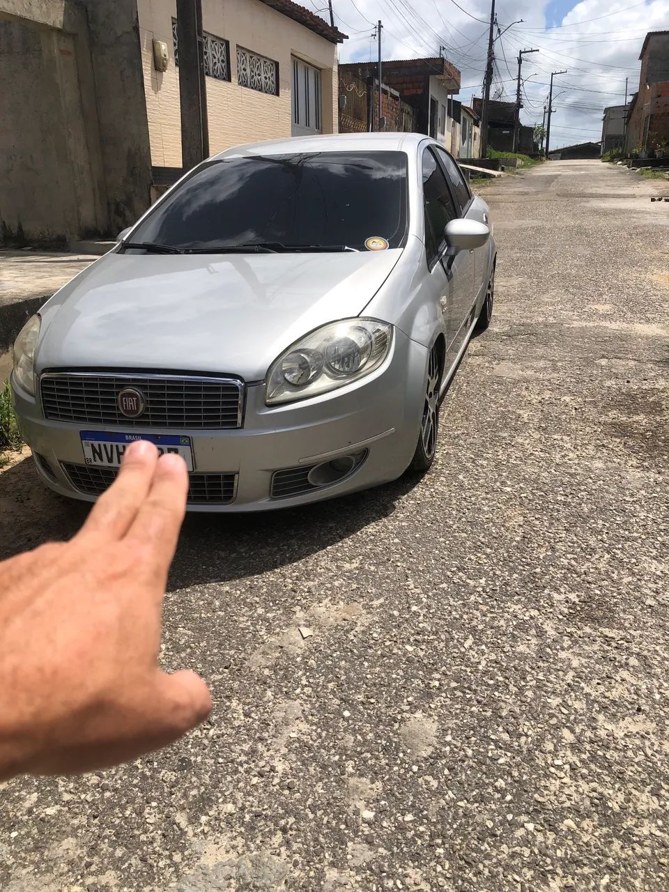 Fiat Linea Essence Dualogic 1.8 Flex 16V 4P 2012 - Foto 4
