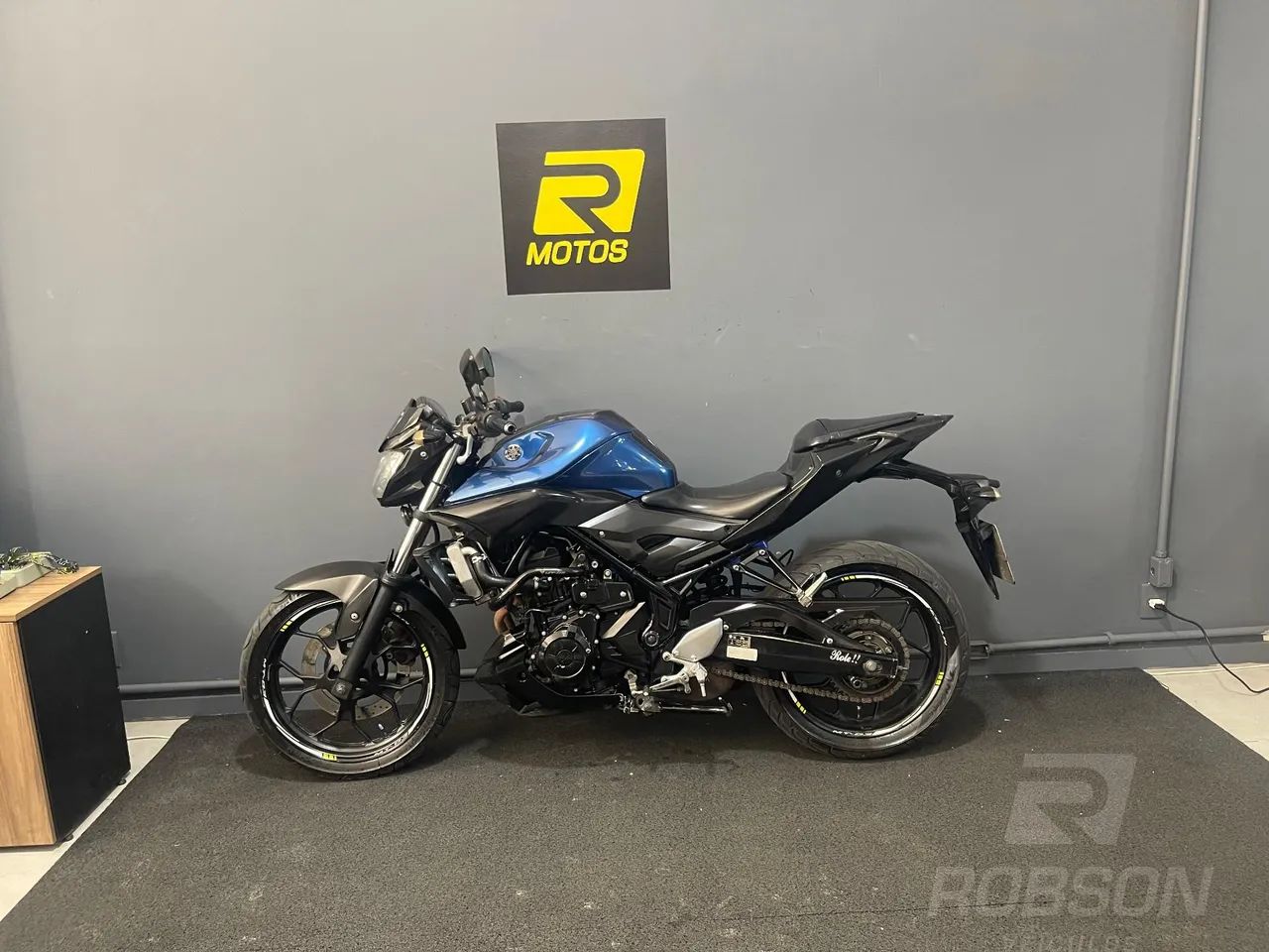 MT-03 321/ABS  AZUL 2017/2018 - Foto 2