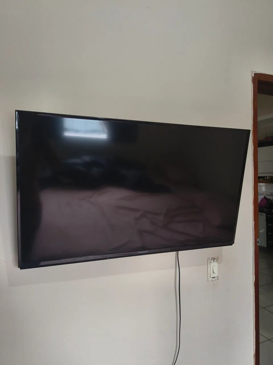 Tv Panasonic 43 polegadas poucos detalhes de uso, funcionando tudo