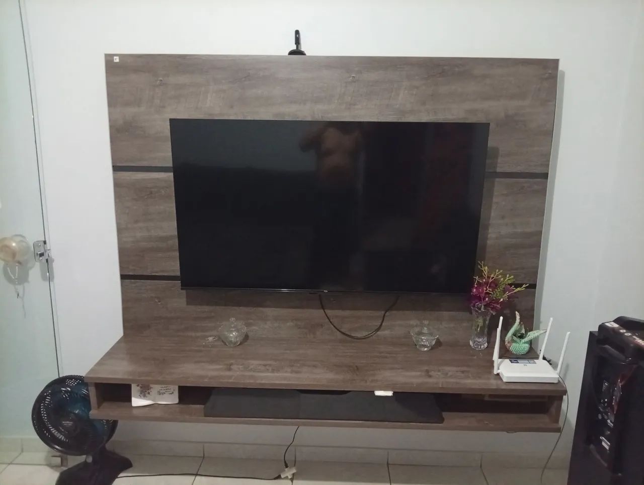 Sofá e painel  - Foto 2