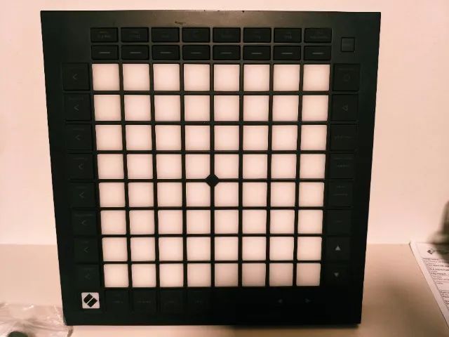 Controlador Novation Launchpad Pro MK3 zerado !! - Foto 4