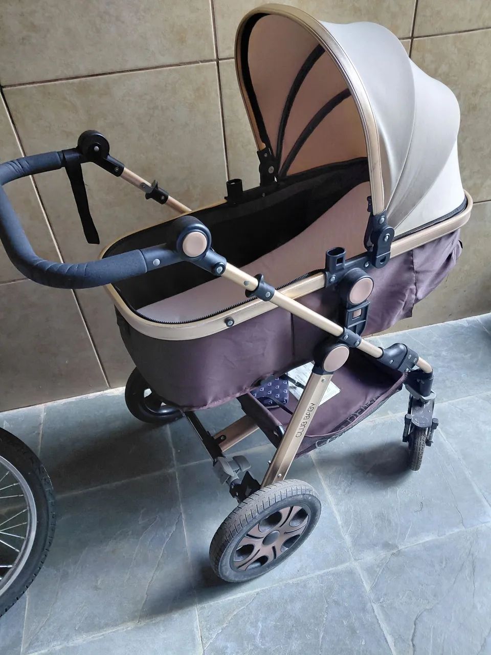 Bebê conforto e carrinho 