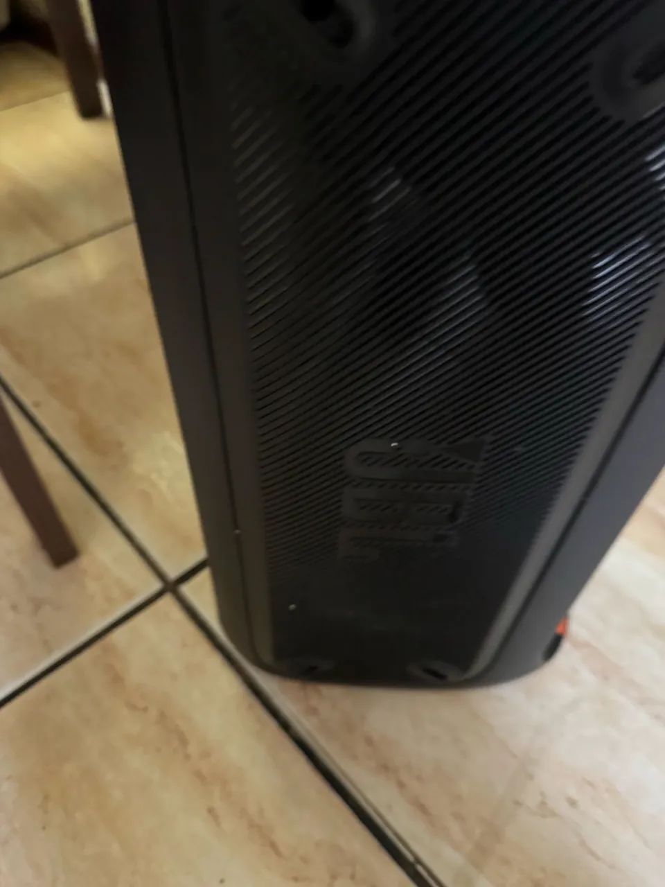 Caixa jbl com defeito - Foto 3