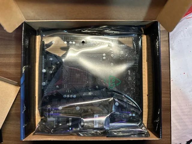 Placa Mãe ASRock A520M-HVS AM4 DDR4 - Nova - Foto 4