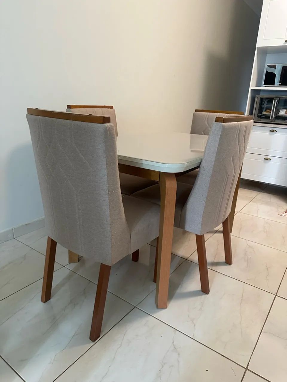 Conjunto de jantar - mesa + 4 cadeiras  - Foto 2