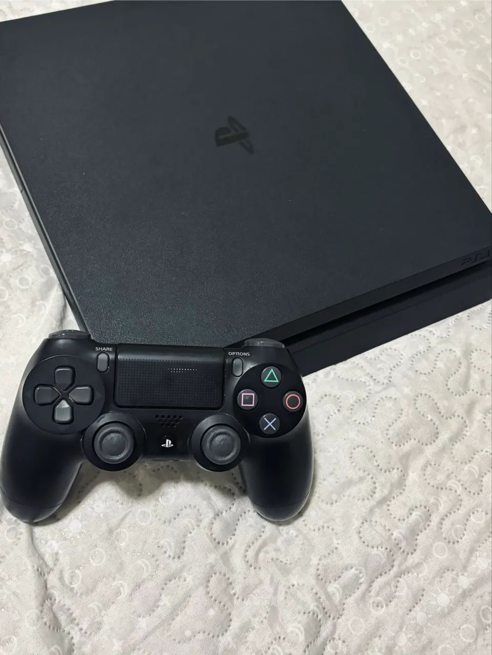 PS4 Slim 1TB + Fc 25  - Foto 3