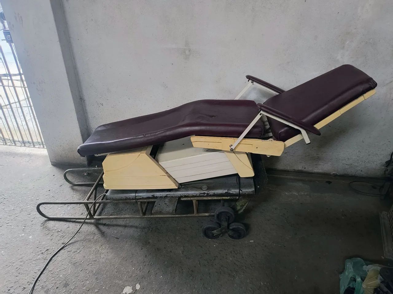 Cadeira para esteticista ,tatuador hidráulica  - Foto 3