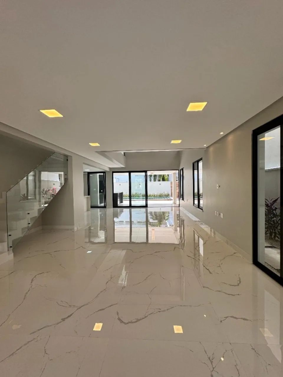 BELÍSSIMA CASA NO RENAISSANCE, 5 SUÍTES  - Foto 4