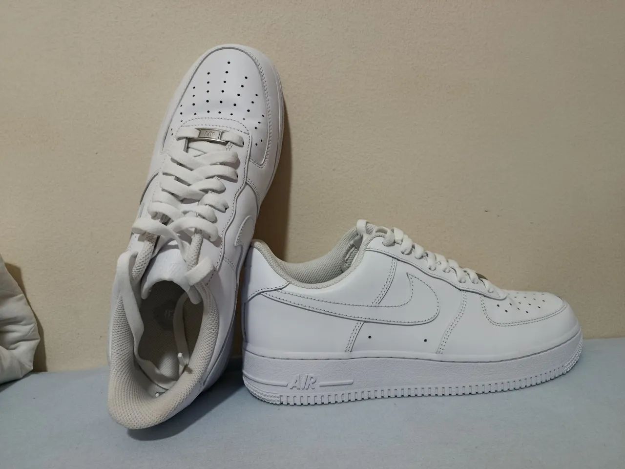 AIR FORCE 1 TRIPLE WHITE