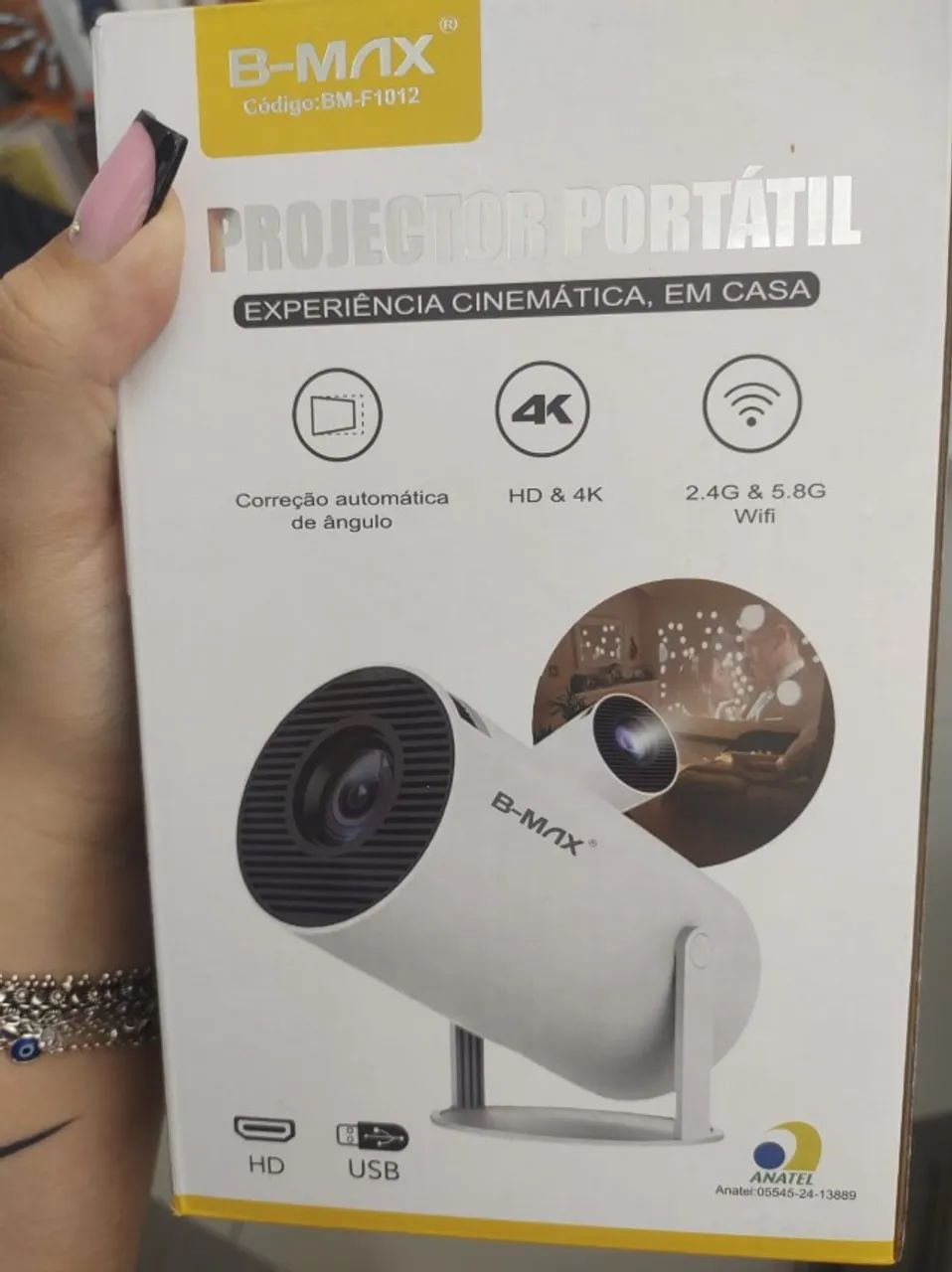 projetor 4k - Projetores e Telas de Projeção - Conjunto Vivi