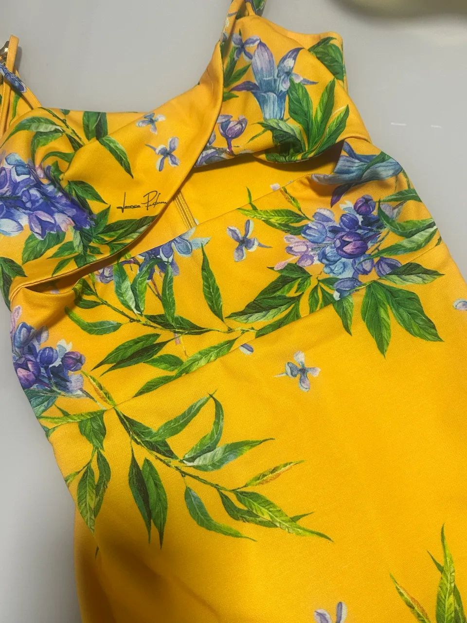 Vestido lança perfume  - Foto 2