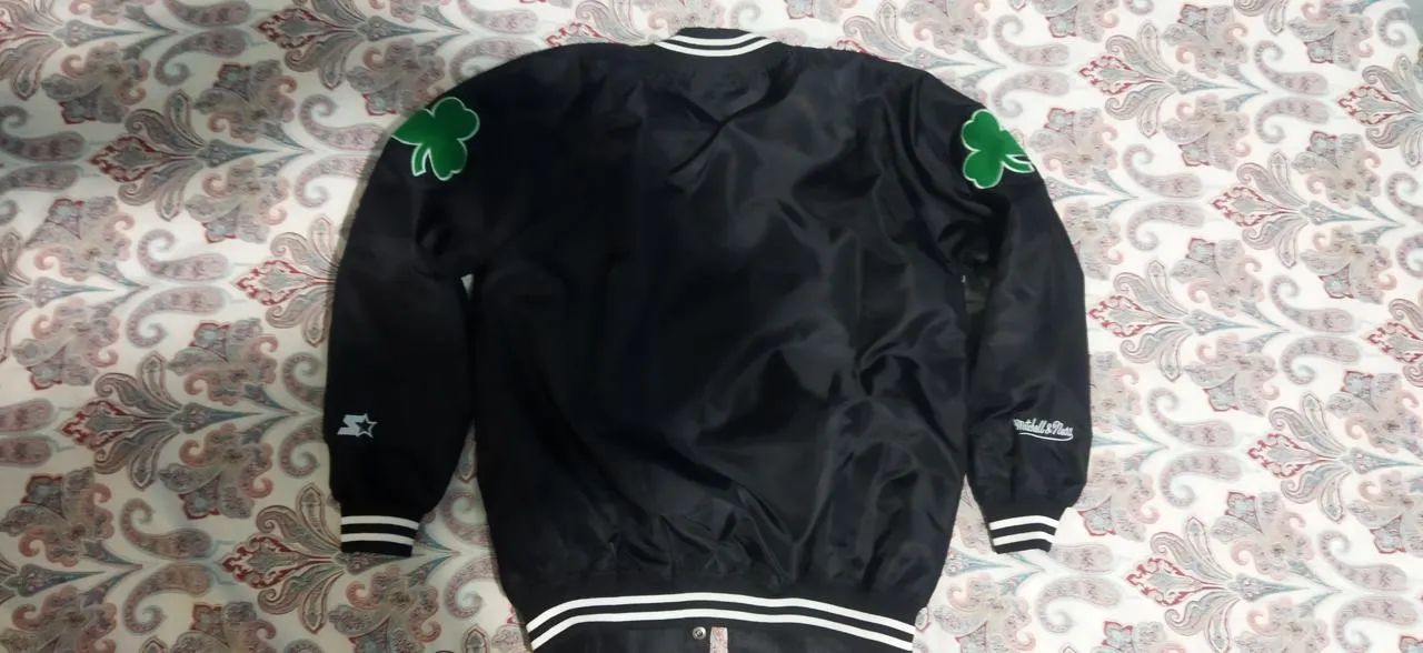Jaqueta bomber Boston Celtic usada 4 vezes