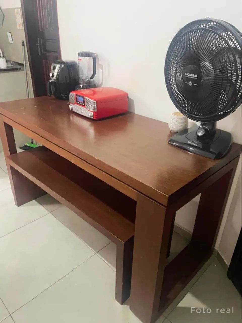 Mesa de Madeira Maciça com Banco. Ótimo Estado! - Foto 3