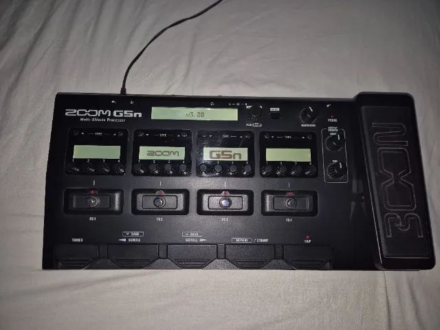 ZOOM G5n マルチエフェクター + Cubase LE Pedaleira Multiefeitos Zoom G5n atualiz. 3.0. Estado de nova