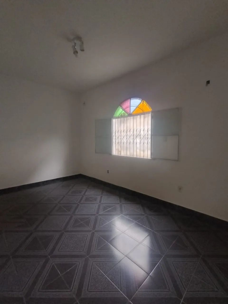 ALUGUEL - CASA ESPAÇOSA NO JAPIIM - 4 QUARTOS | EXCELENTE LOCALIZAÇÃO! - Foto 11