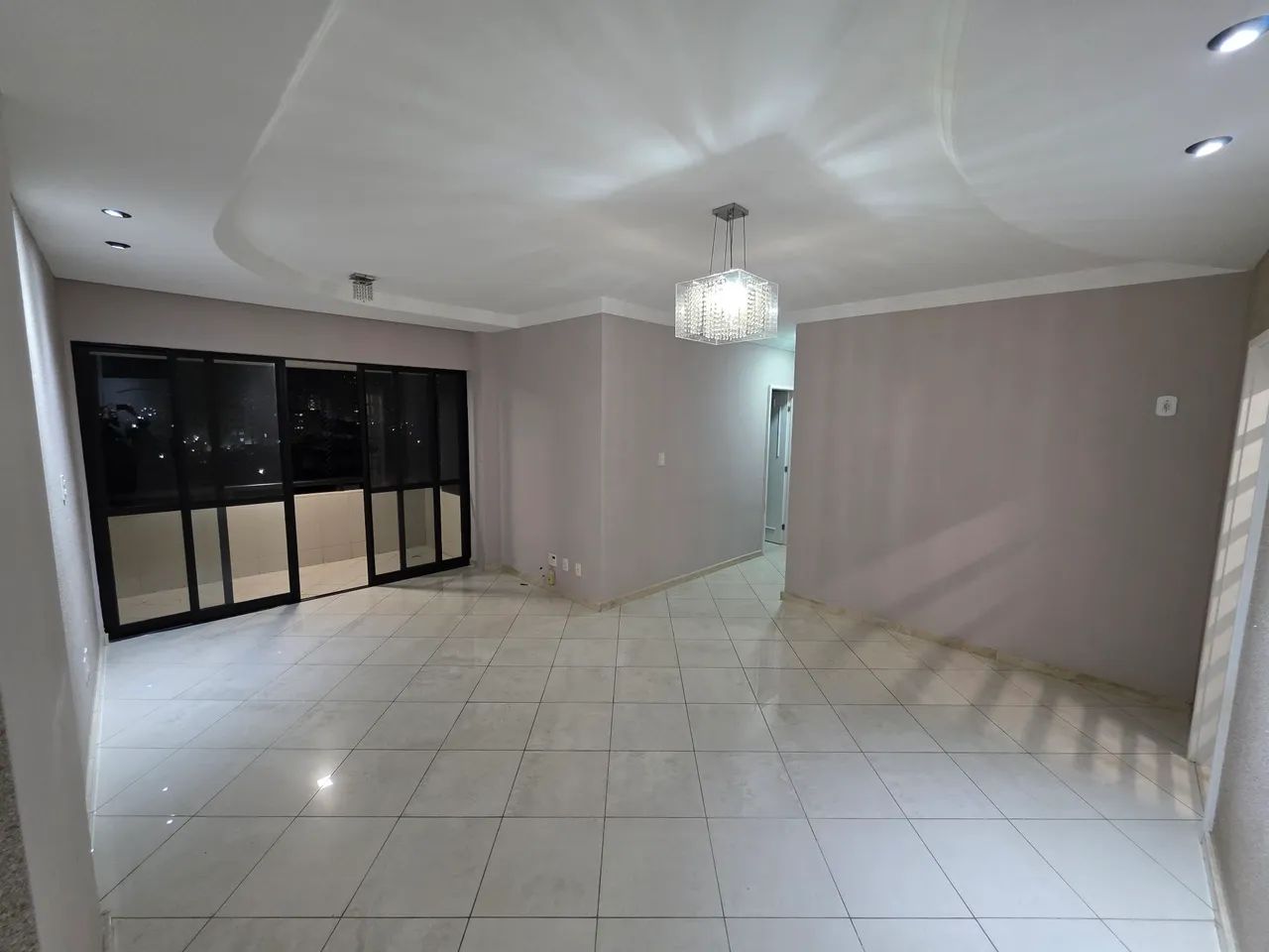 Apartamento 3/4 semi mobiliado Jardins 