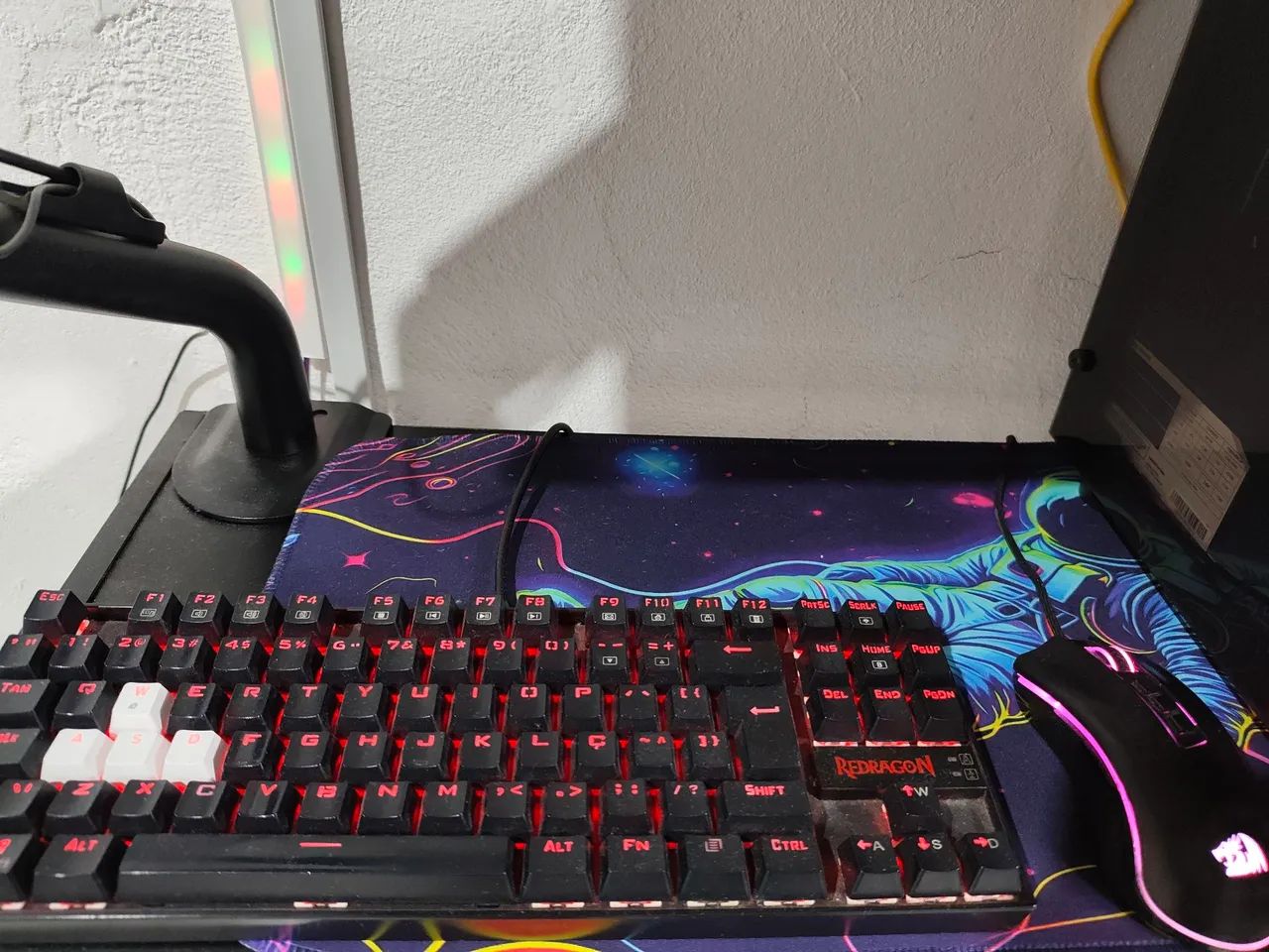 PC Gamer Completo AMD Ryzen 3 16RAM SSD 220 - Foto 2