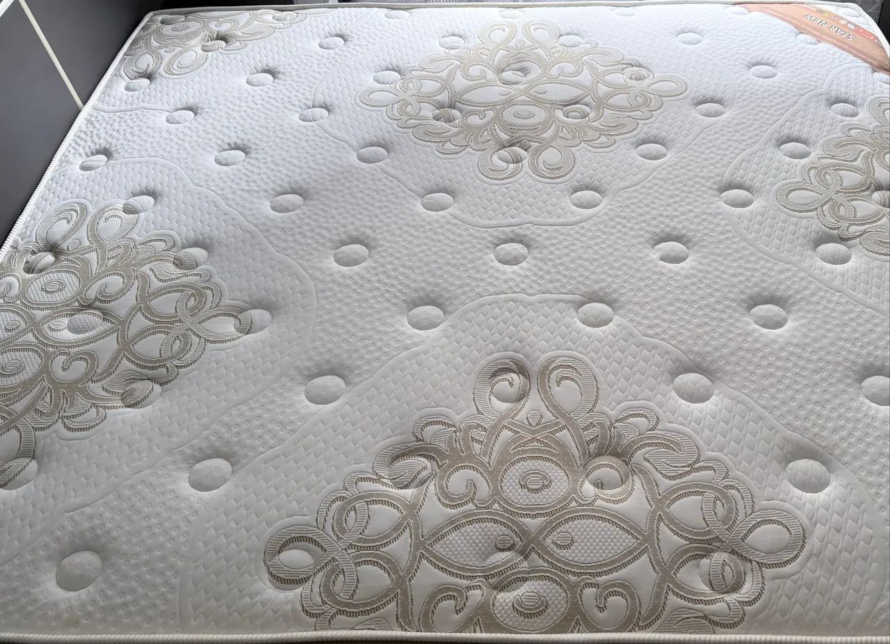 Cama Queen - base e colchão - Ortobom excelente estado - Foto 4