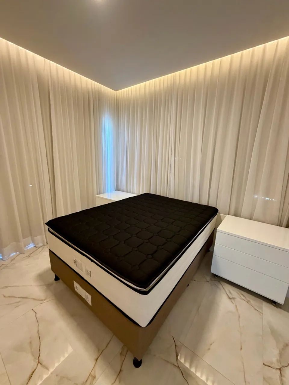 Cama box + Colchão - Nova