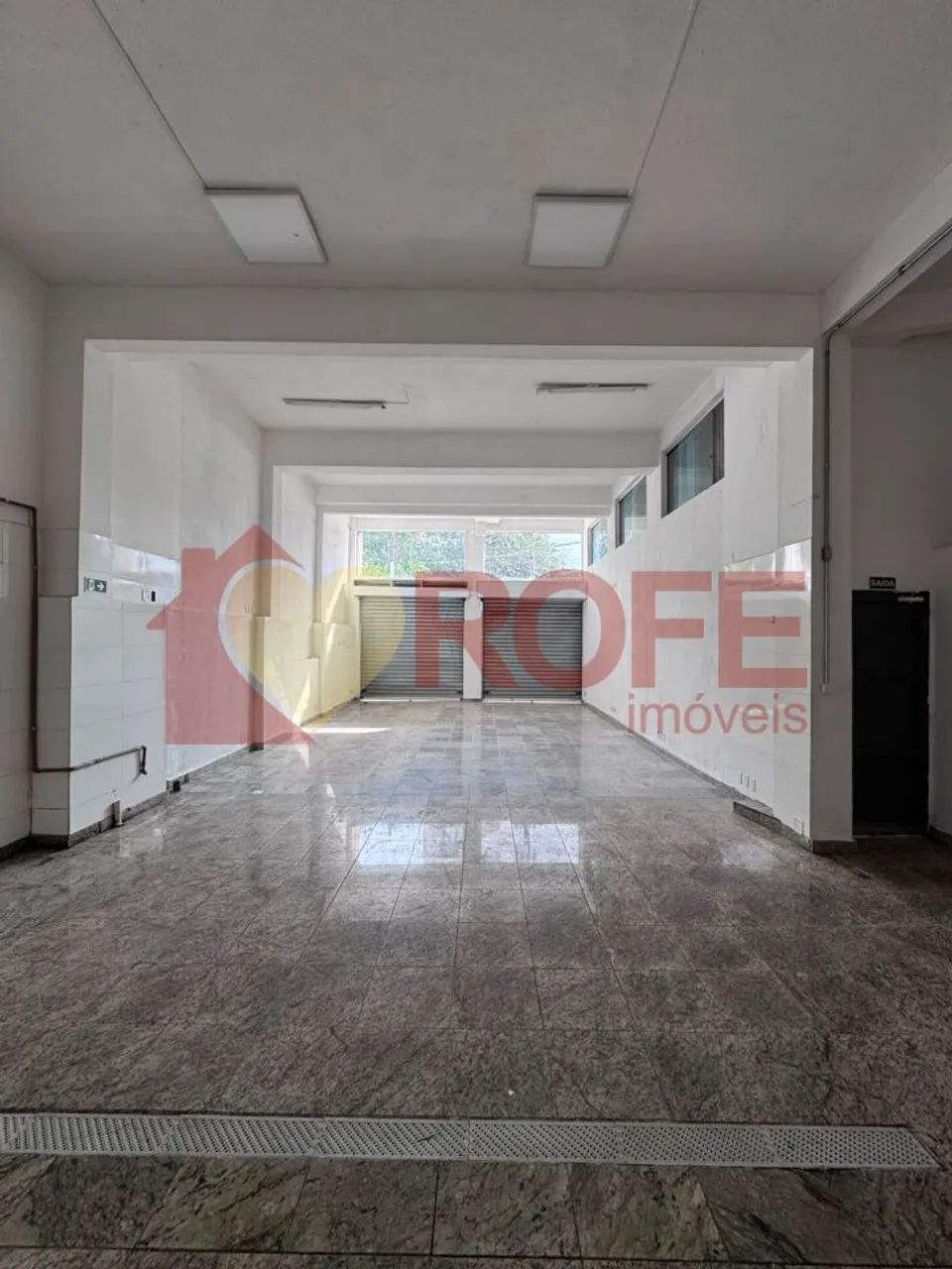 Loja Comercial em Moema com Amplo Espaço e Dois Pavimentos para Locação - Foto 5