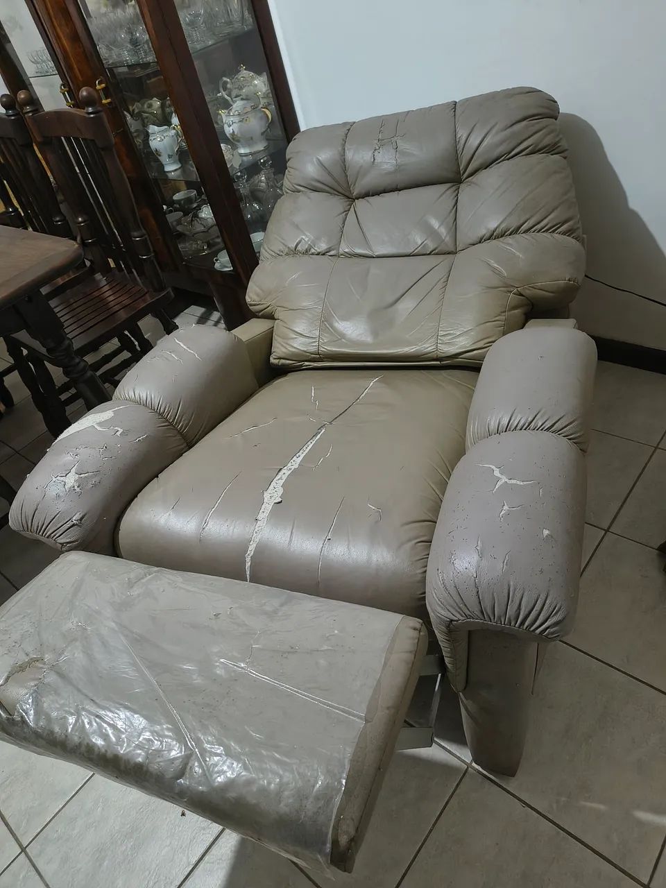 Vendo poltrona reclinável !!!!  - Foto 4