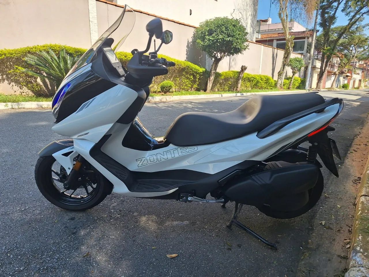 Zontes E350 Maxi-Scooter - Foto 3