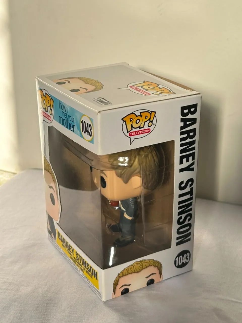 Funko POP! How I Met Your Mother | Barney Stinson #1043 - Foto 2