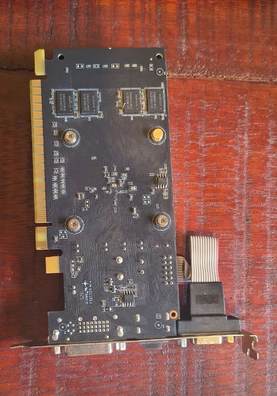 Placa de vídeo Geforce GT 210 1G D3