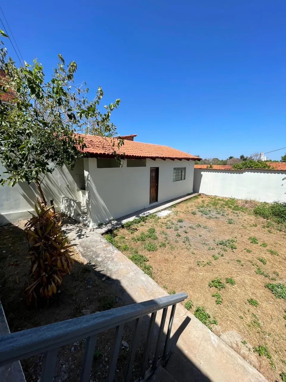 CASA COM PONTO COMERCIAL - ALUGAR - Foto 2