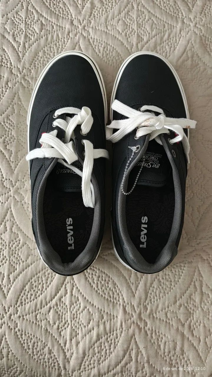 Vendo tênis Levis preto 41 novo - Foto 4
