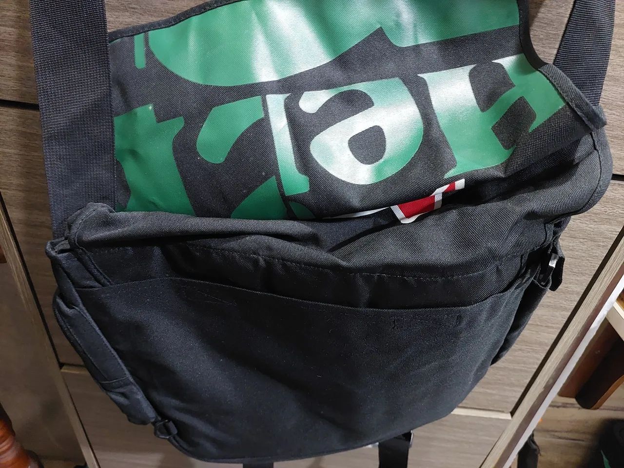 Bolsa de ombro da Heineken.  - Foto 3