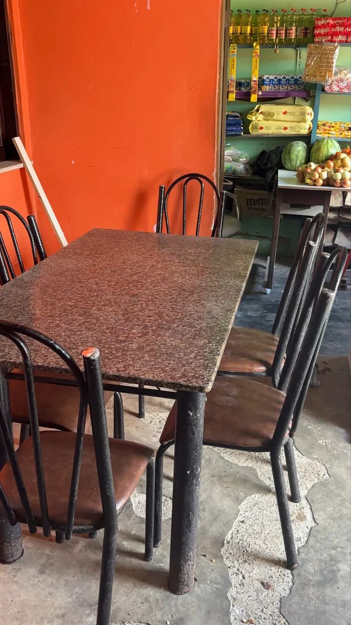 Mesa de 6 cadeiras 