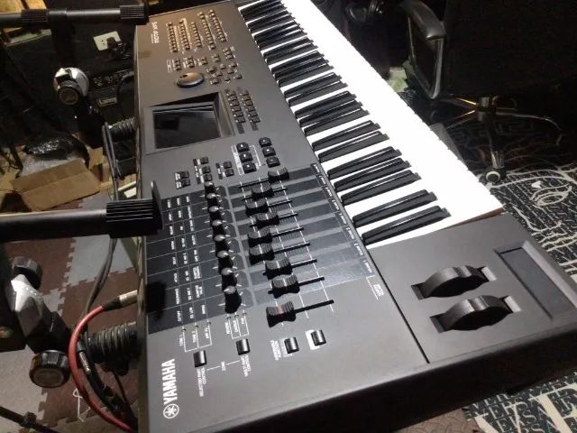Yamaha  MOTIF XF7 - Foto 4
