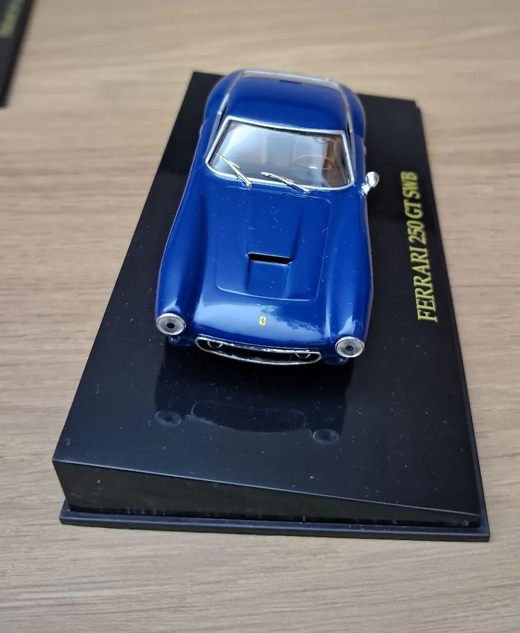 Miniatura Ferrari 250 GT SWB 1:43