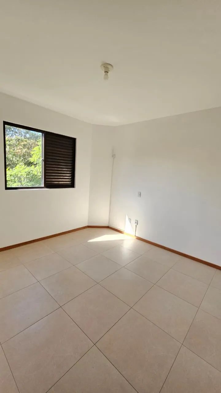 Quarto amplo ao lado da UFSC - Foto 2