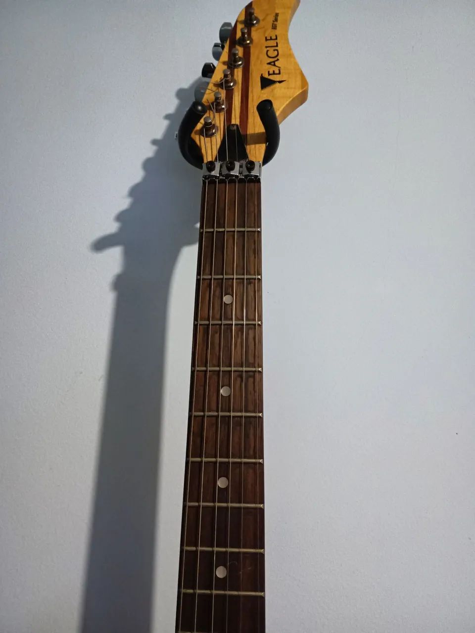 Guitarra Eagle EGT61  - Foto 2
