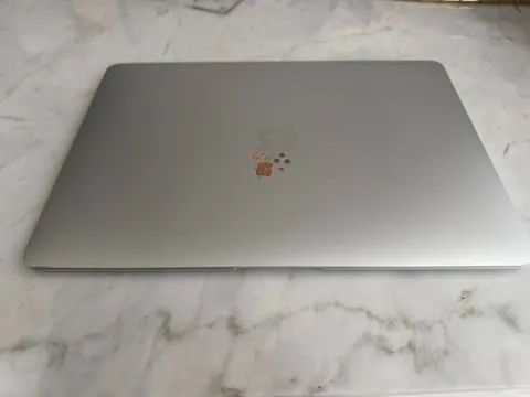MacBook Air de 13 polegadas com Tela Retina (Modelo 2019 - A1932) - Bateria 1:30 hora - Foto 2