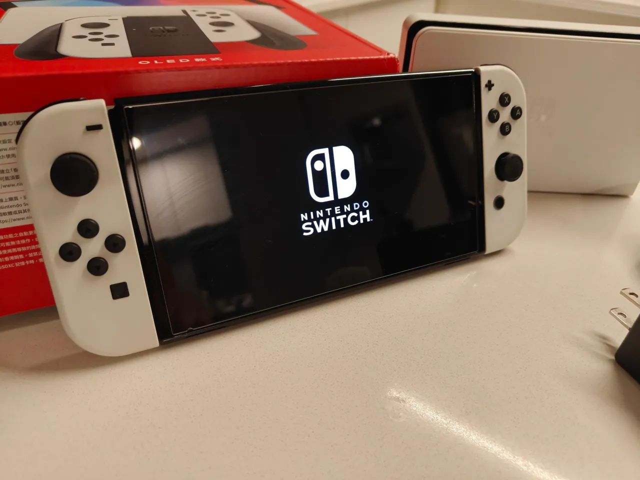 Nintendo Switch OLED usado, na caixa com acessórios e case do Zelda TOTK - Foto 3