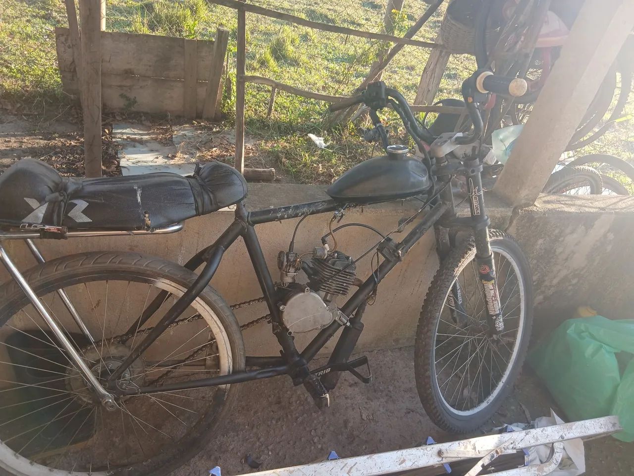 Vendo motorizada 